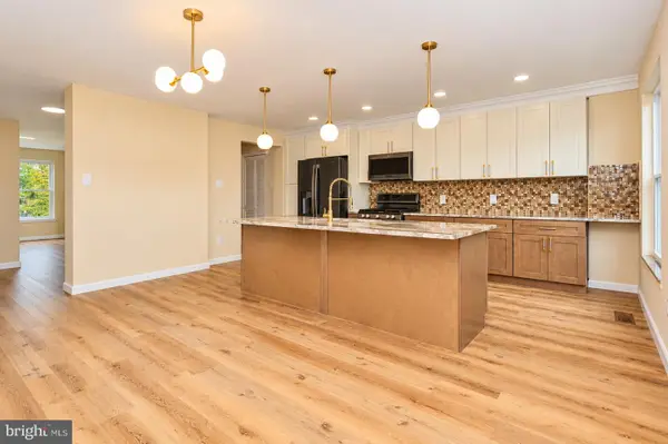 11110 Greiner Rd, PHILADELPHIA, PA 19116