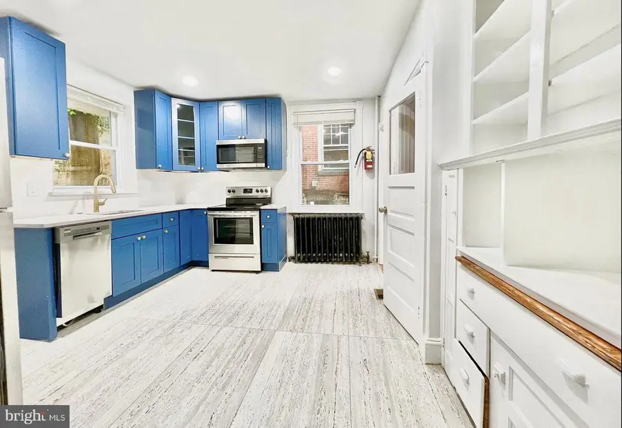 4312 Spruce St, Philadelphia, PA 19104 - #2
