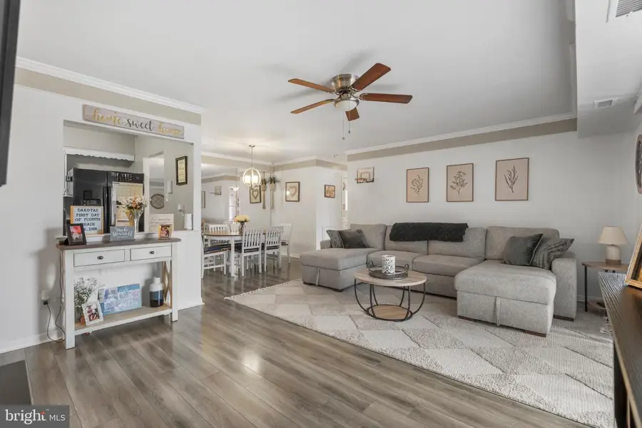 47202 Delaire Landing Rd #202, Philadelphia, PA 19114 - #2