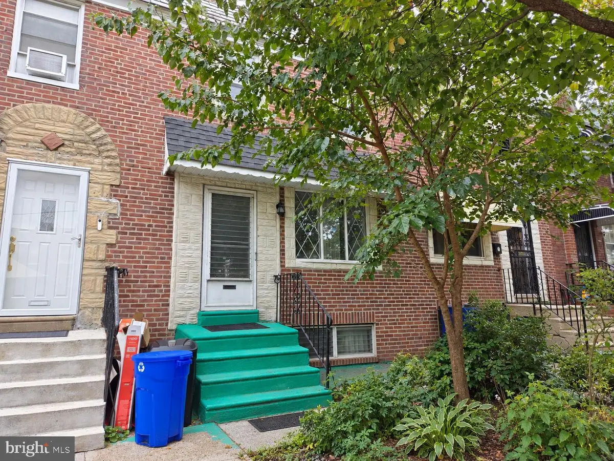 5929 N Water St, Philadelphia, PA 19120 - #1