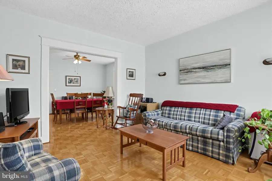 7922 Frontenac St, Philadelphia, PA 19111 - #3