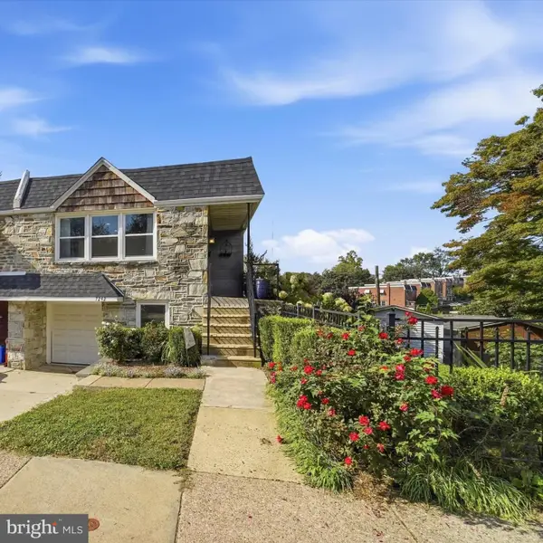 7242 Hill Rd, PHILADELPHIA, PA 19128