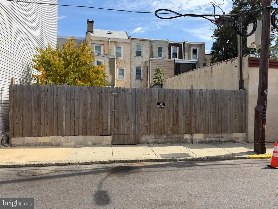 1516 N Lawrence St, Philadelphia, PA 19122 - #2