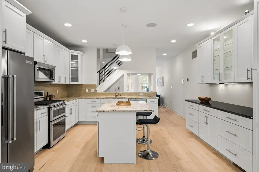 765 S 15th St, Philadelphia, PA 19146 - #2