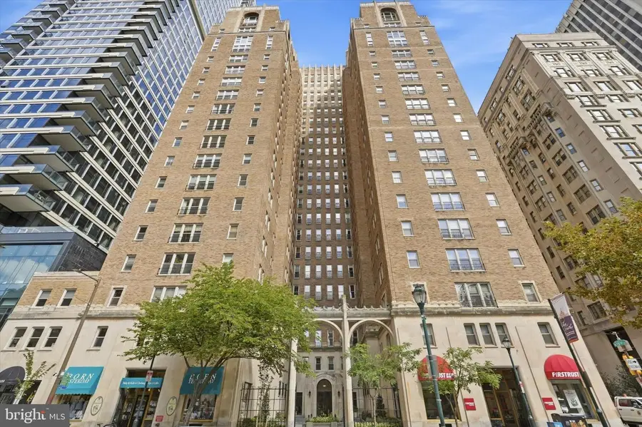 1901 Walnut St #6a, Philadelphia, PA 19103 - #2