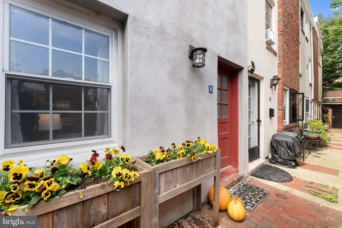 718 Addison St #f, Philadelphia, PA 19147 - #1