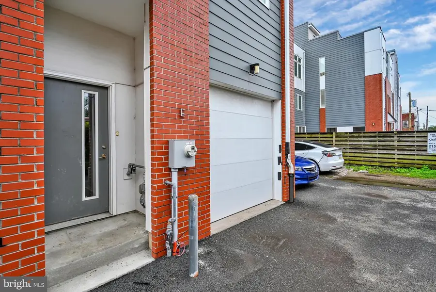 2517 E Cambria St #e, Philadelphia, PA 19134 - #2