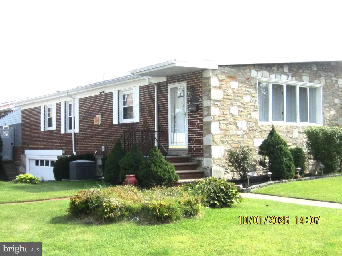 147 Dimarco Dr, Philadelphia, PA 19154 - #1
