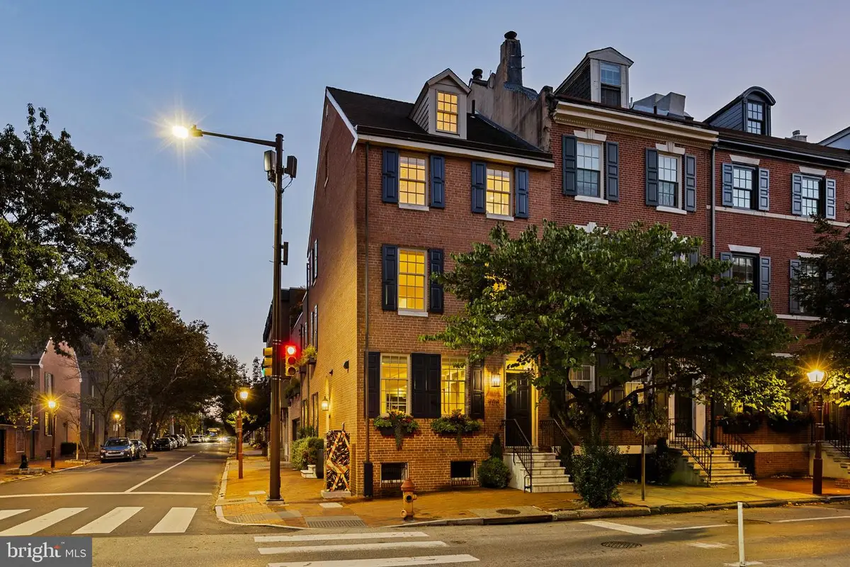 700 Pine St, Philadelphia, PA 19106 - #1