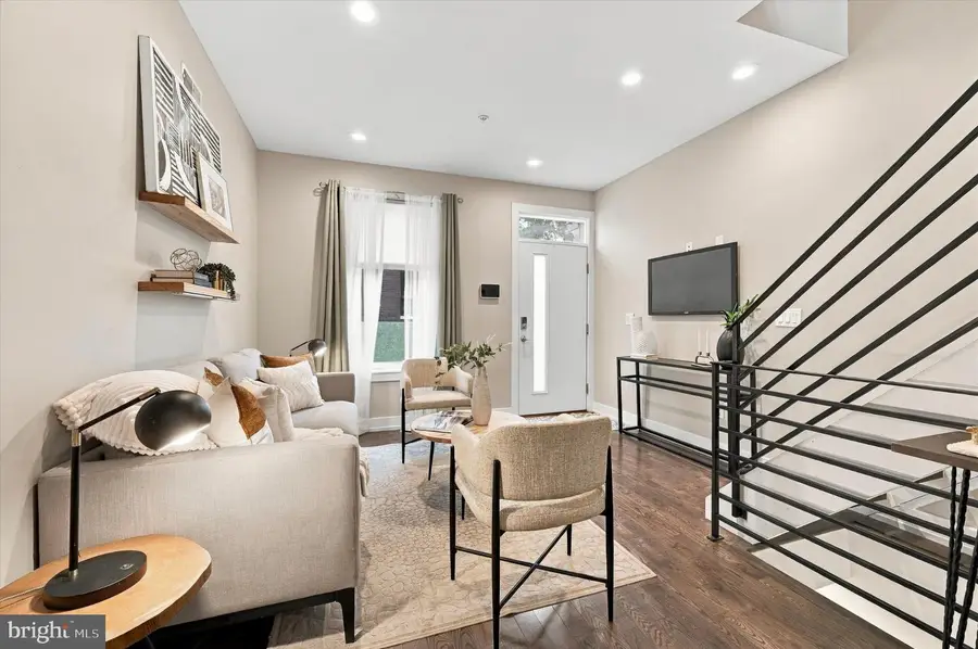 1224 N Myrtlewood St, Philadelphia, PA 19121 - #3