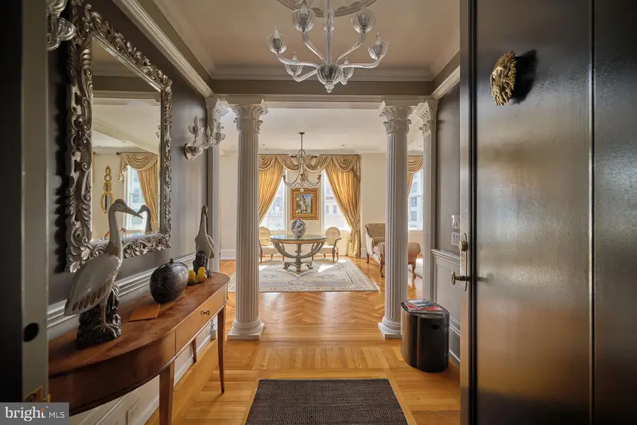 237 S 18th St #16defg, Philadelphia, PA 19103 - #3