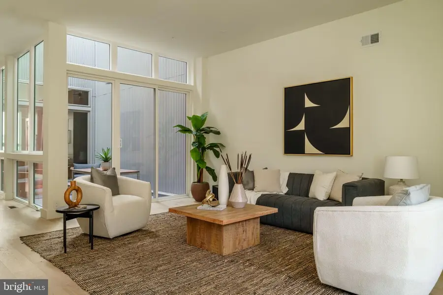 830 N 4th St, Philadelphia, PA 19123 - #3