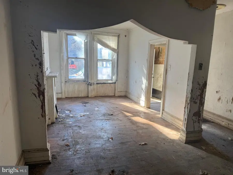 1909 Page St, Philadelphia, PA 19121 - #2
