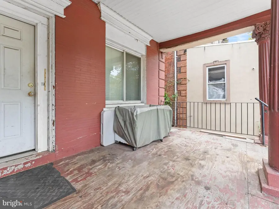 2209 N 33rd St, Philadelphia, PA 19132 - #3