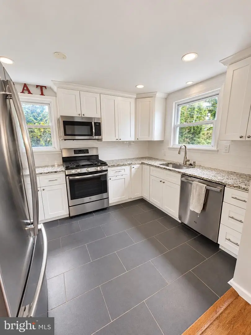 609 Acorn St, Philadelphia, PA 19128 - #3