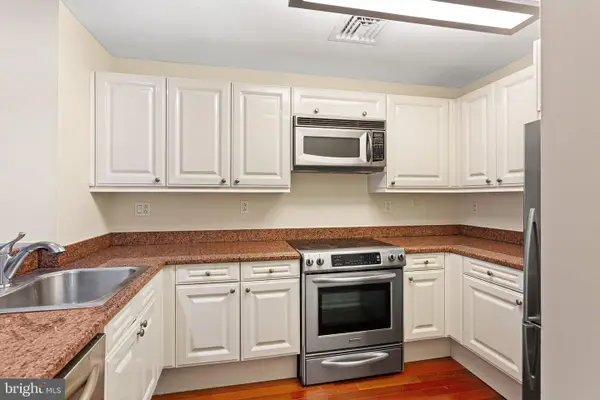 1500 Chestnut St #13e, PHILADELPHIA, PA 19102