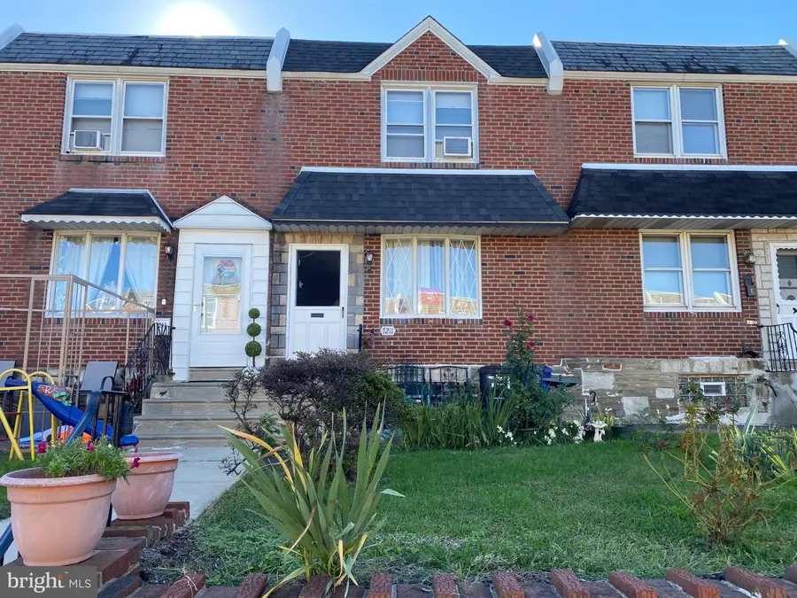 7211 Gillespie St, Philadelphia, PA 19135 - #2