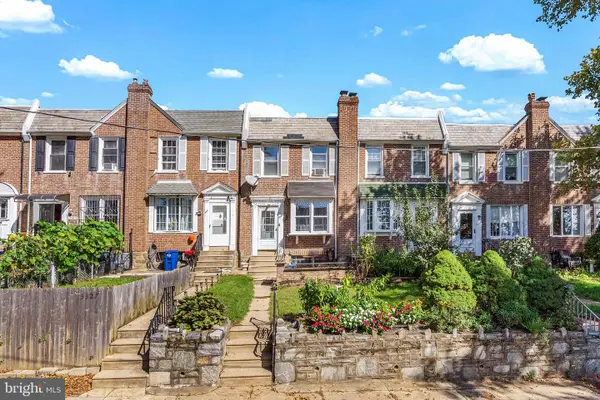 3329 Glenview St, PHILADELPHIA, PA 19149