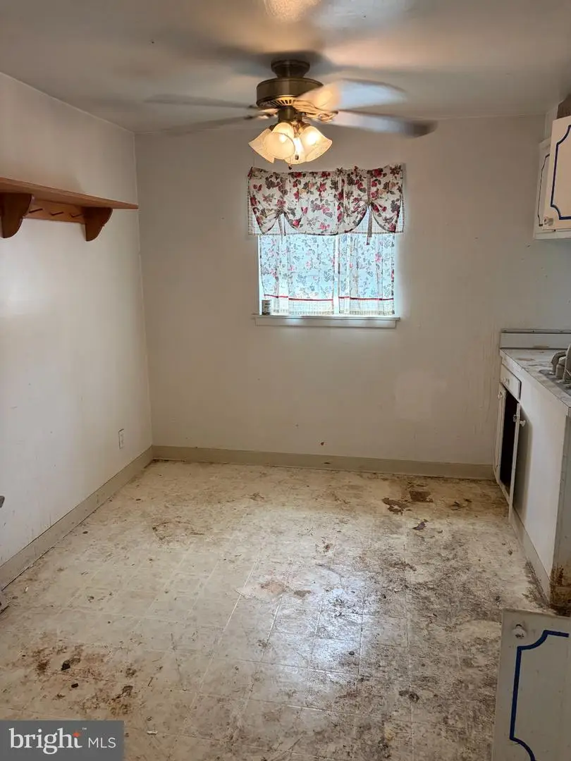 727 Arnold St, Philadelphia, PA 19111 - #3