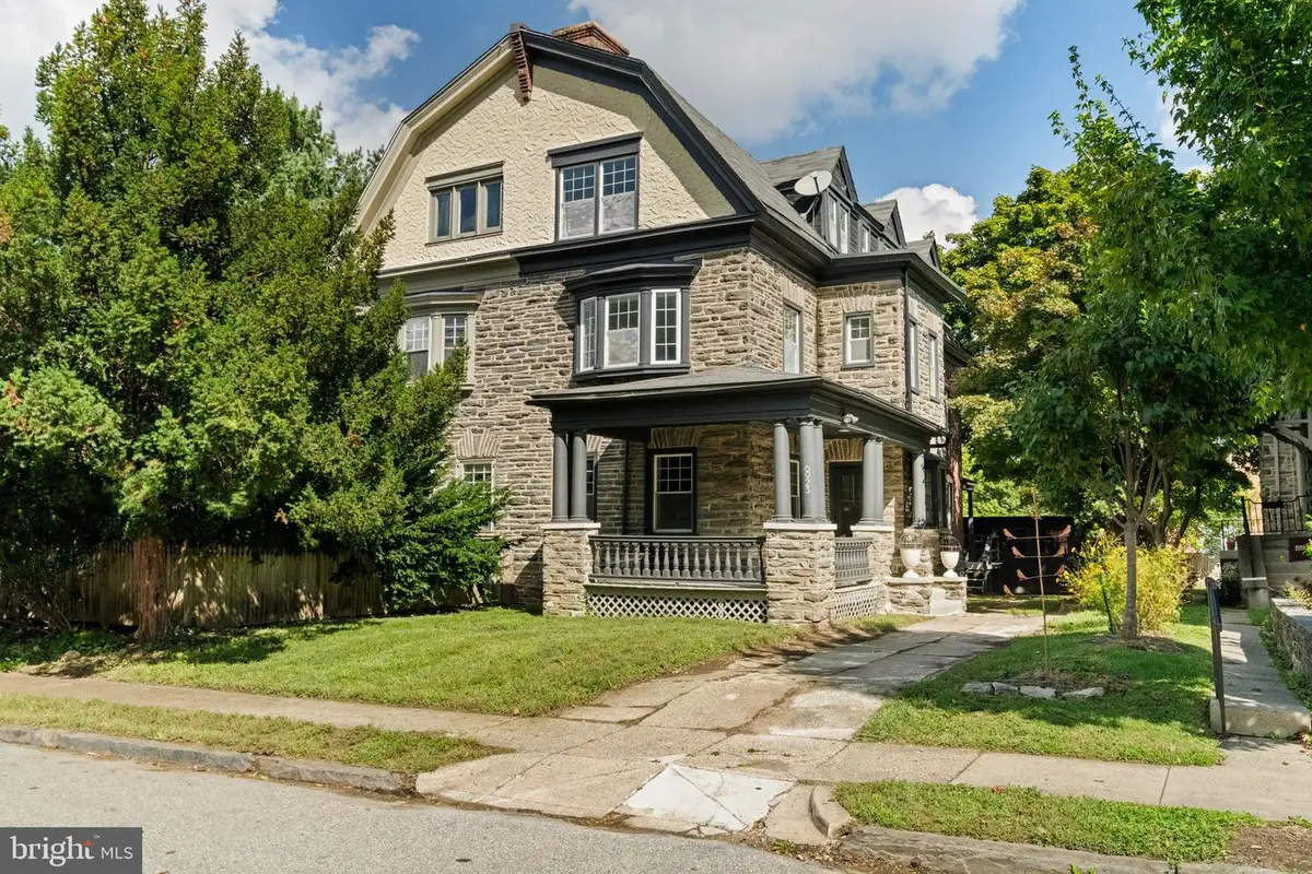 6923 Boyer St, Philadelphia, PA 19119 - #1