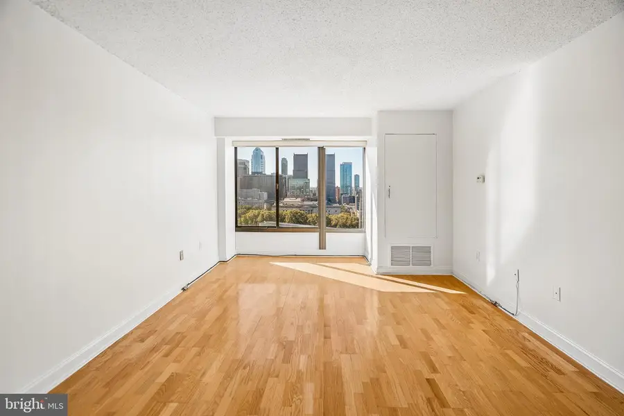 2001 Hamilton St #1824, Philadelphia, PA 19130 - #3