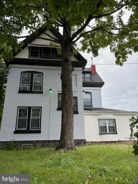 4820 Penn St, Philadelphia, PA 19124 - #1