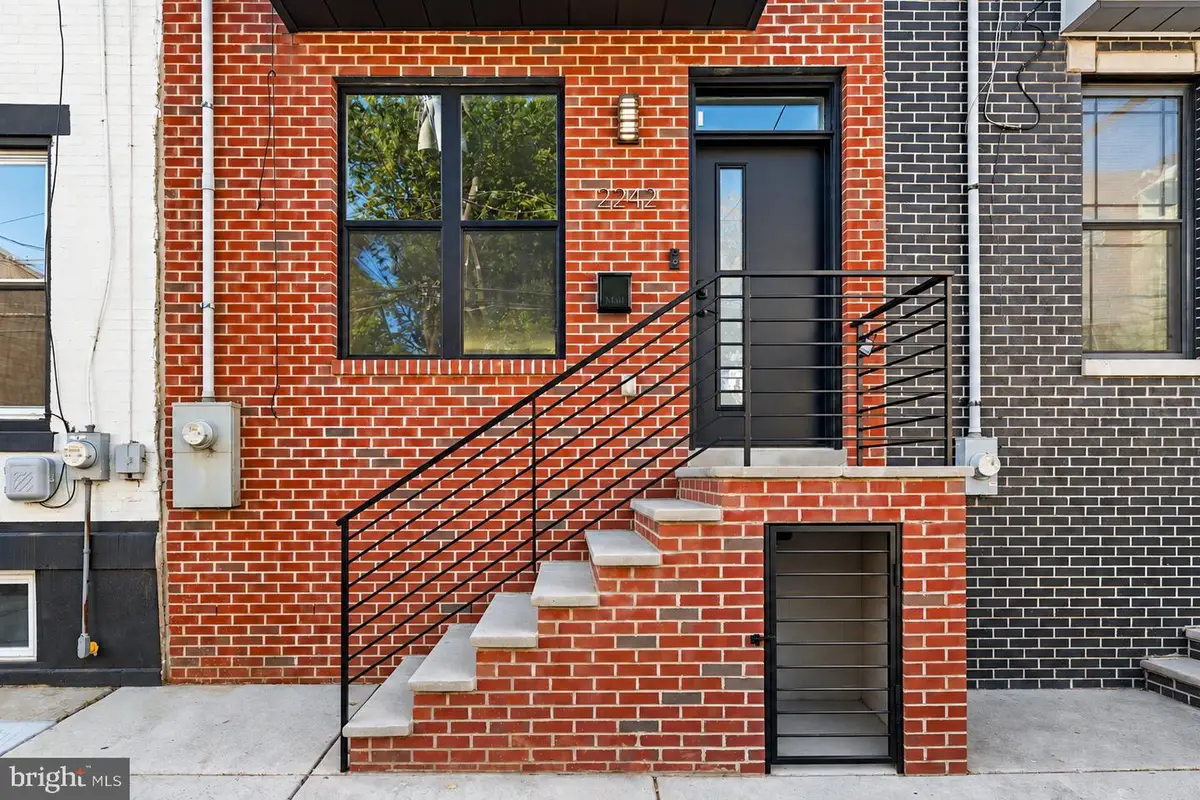 2242 N Howard St, Philadelphia, PA 19133 - #1