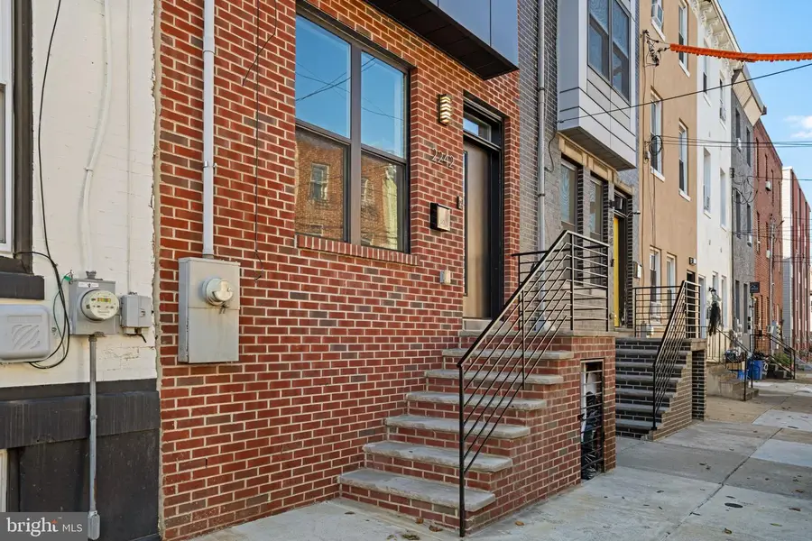 2242 N Howard St, Philadelphia, PA 19133 - #2