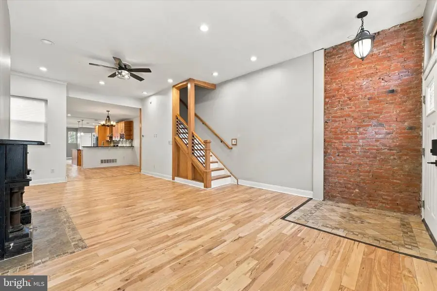 1233 S 15th St, Philadelphia, PA 19146 - #2