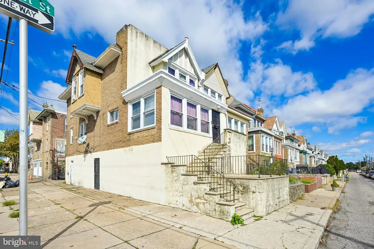 6651 Dorel St, Philadelphia, PA 19142 - #1