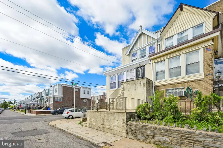 6651 Dorel St, Philadelphia, PA 19142 - #3