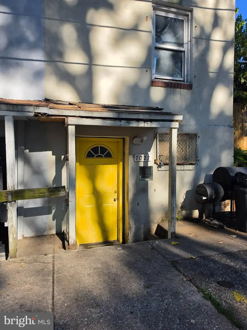 7027 Upland St, Philadelphia, PA 19142 - #2