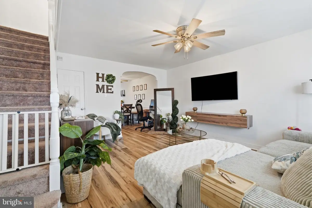 6604 Algard St, Philadelphia, PA 19135 - #1