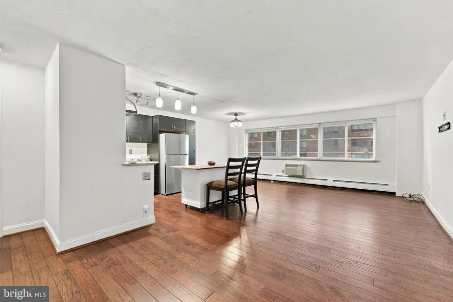 1900 John F Kennedy Blvd #821, Philadelphia, PA 19103 - #2
