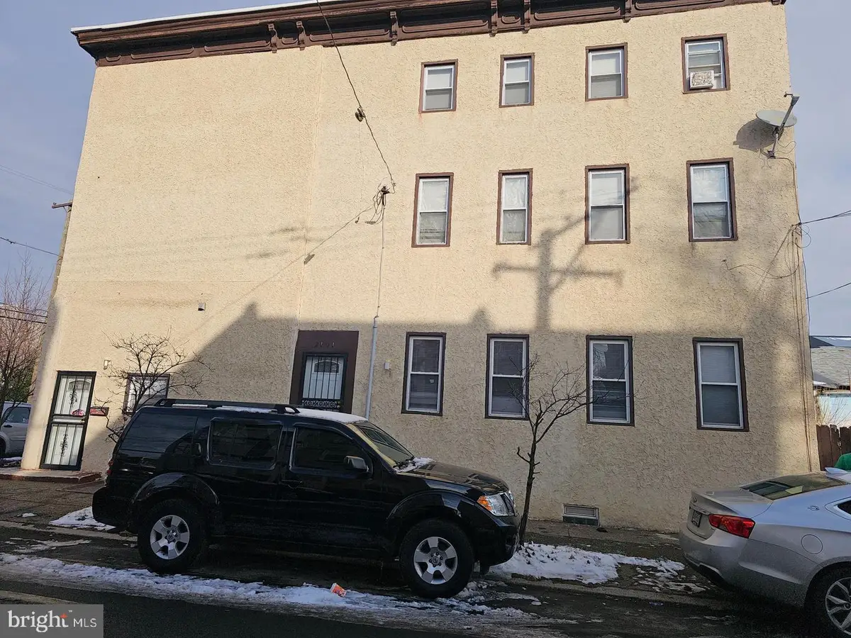 2101 N Marshall St, Philadelphia, PA 19122 - #1