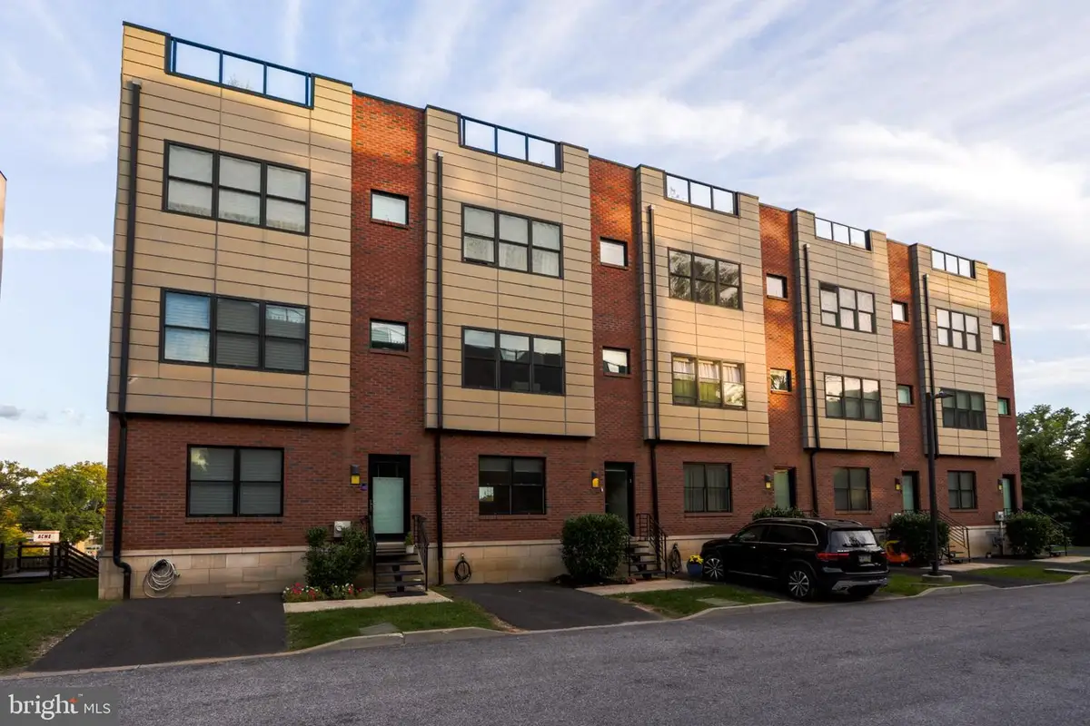 7014 Pipers Glen Way, Philadelphia, PA 19119 - #1