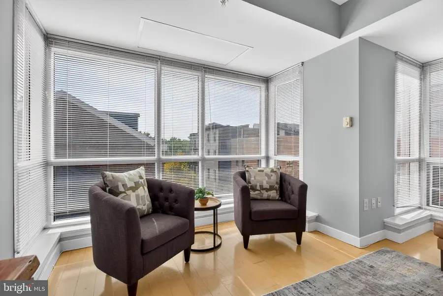 1034-00 Spruce St #501, Philadelphia, PA 19107 - #3