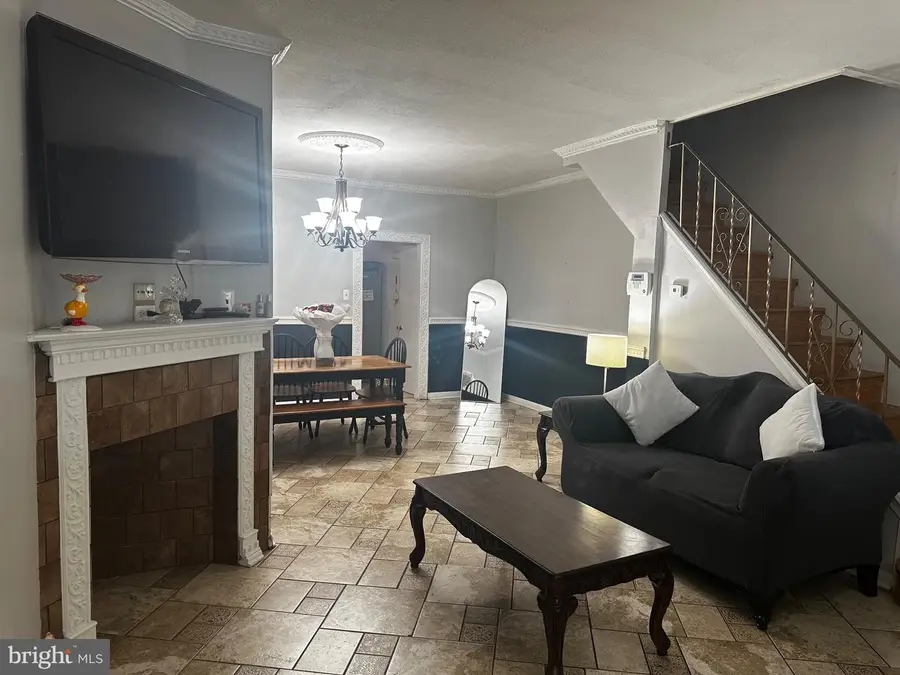 6634 Jackson St, Philadelphia, PA 19135 - #2