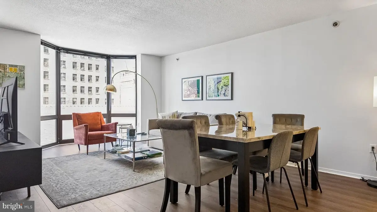 2018-32 Walnut St #9k, Philadelphia, PA 19103 - #1