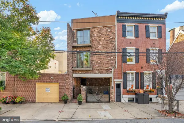 956 S Front St, PHILADELPHIA, PA 19147