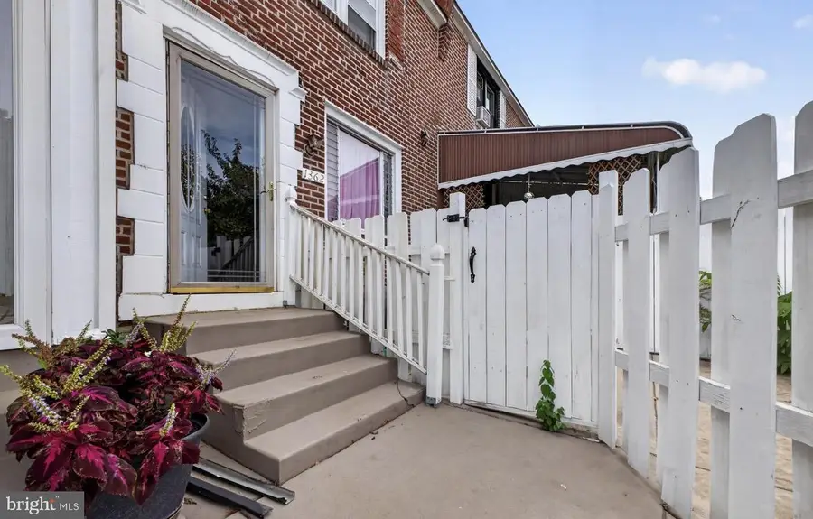 1362 Pennington Rd, Philadelphia, PA 19151 - #3