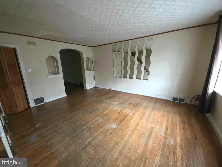 4405 Loring St, Philadelphia, PA 19136 - #3