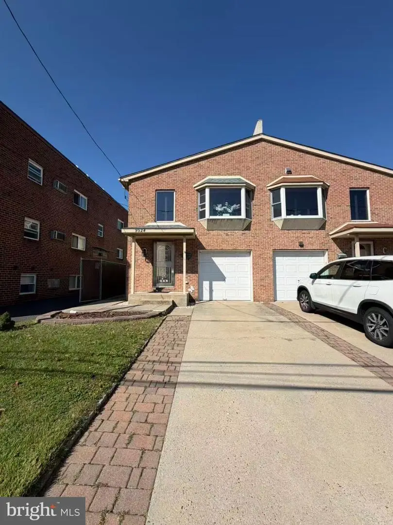 9524 Evans St, Philadelphia, PA 19115 - #1