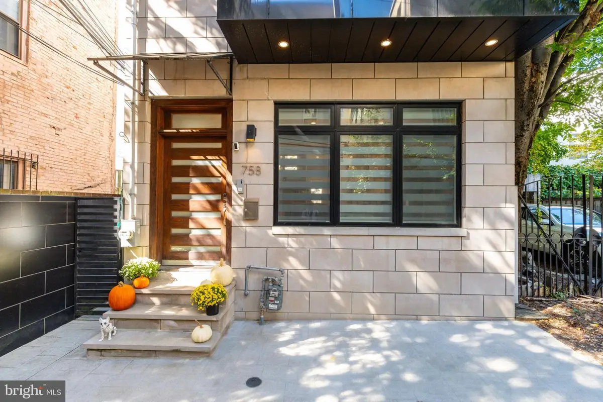 758 S Reese St, Philadelphia, PA 19147 - #1