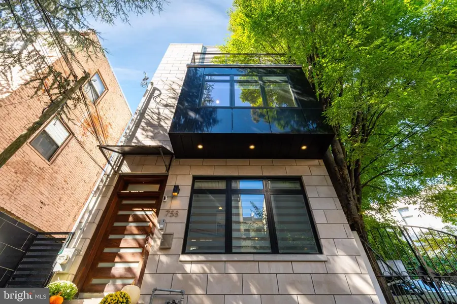 758 S Reese St, Philadelphia, PA 19147 - #3