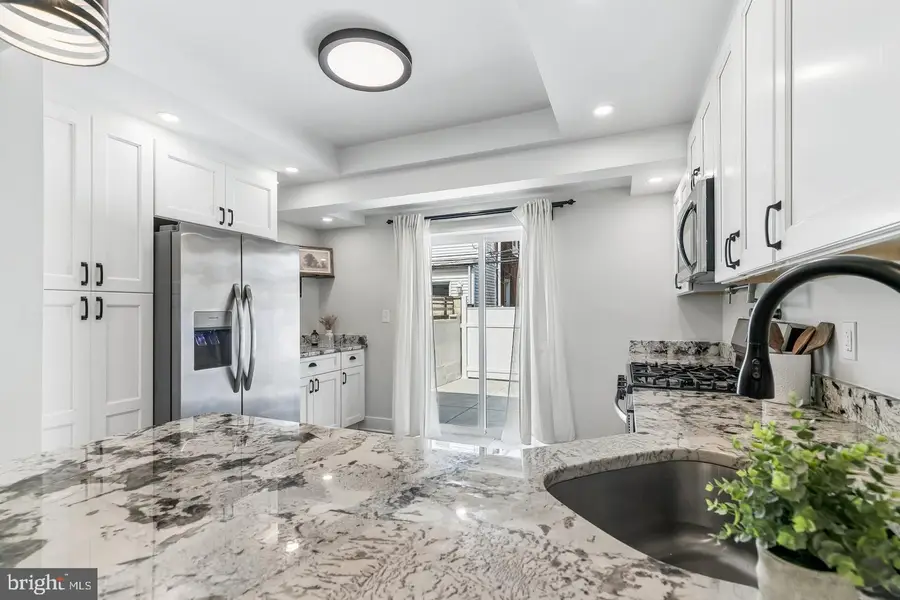 219 Daly St, Philadelphia, PA 19148 - #3