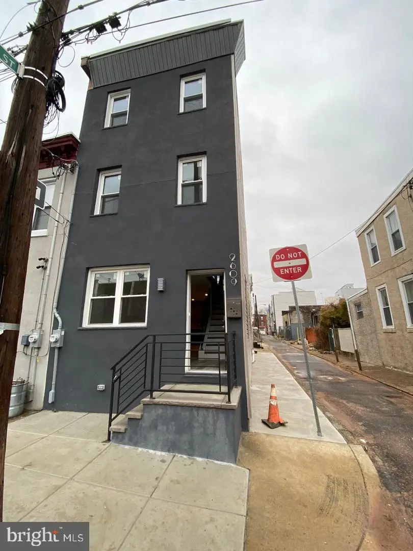 2609 Almond St, Philadelphia, PA 19125 - #1