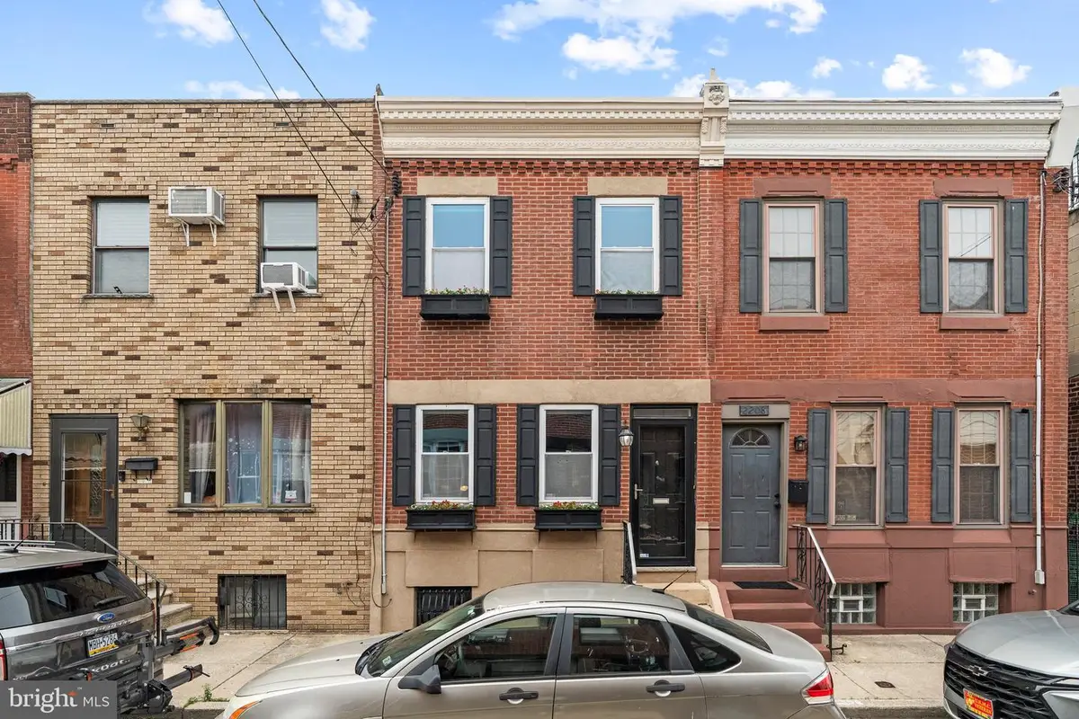 2210 S Carlisle St, Philadelphia, PA 19145 - #1
