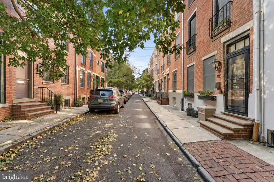2113 Naudain St, Philadelphia, PA 19146 - #3