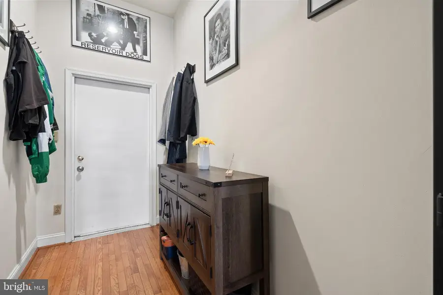 104 N 2nd St #204, Philadelphia, PA 19106 - #3